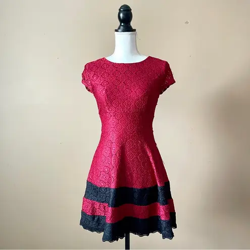 Teeze Me | Fit And Flare Lace Scallop Hem Color Block Dress Sz 5