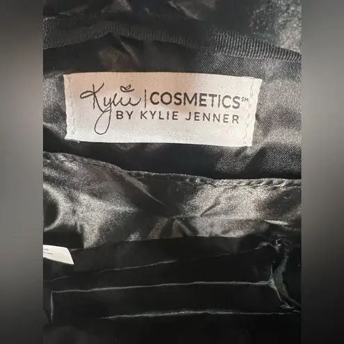Kylie Cosmetics Limited Edition 21st Birthday Black Cosmetic Bag - Image 6