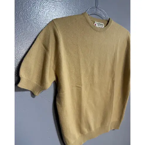 Vintage Woman Pringle of Scotland Yellow Gold Sweater Size 38 100% Cashmere