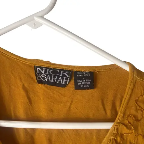 Nick & Sarah Vintage 90s Large Yellow Embroidered Grunge Boho Button Up Top