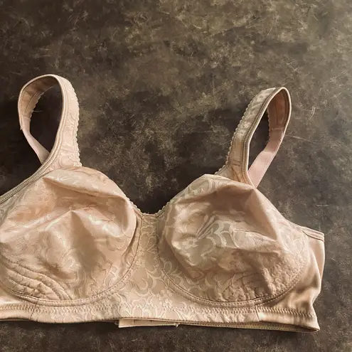 Playtex ® 18 Hour® Ultimate Lift & Support Wireless Bra 4745