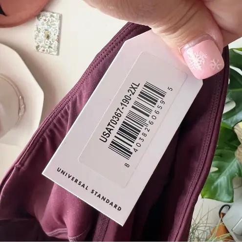 Universal Standard GAME Next-to-Naked Cropped Legging Black Cherry SIZE 5XL NEW