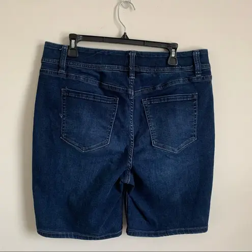 Lane Bryant  5 Pocket Design Bermuda Jean Shorts With Elastic Waist Band