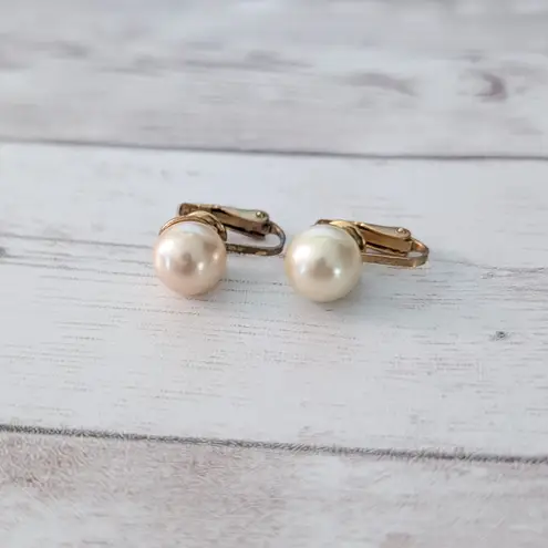 Vintage Clip On Earrings Faux Pearl Mismatched? 3/8"
