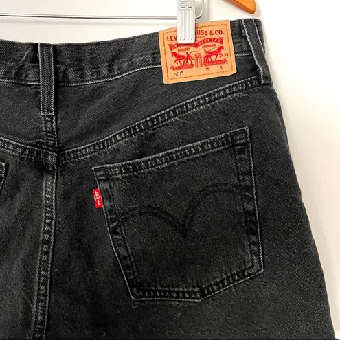 Levi's  • 501 original high rise black cut-off denim shorts sz 32