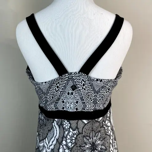 prAna Dress Small Black White Sleeveless Athletic Yoga Geometric Floral A-Line