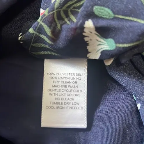 Meghan LA dress flowing boho floral Navy Size XL NWT Absolutely gorgeous ❤️