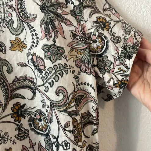 Rachel Zoe  100% linen size medium paisley top