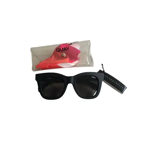 QUAY Women's Black Oversized Sunnies Sunglasses w/ Case NEW NWT
