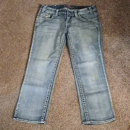 Rock & Roll Cowgirl low rise capris size 32