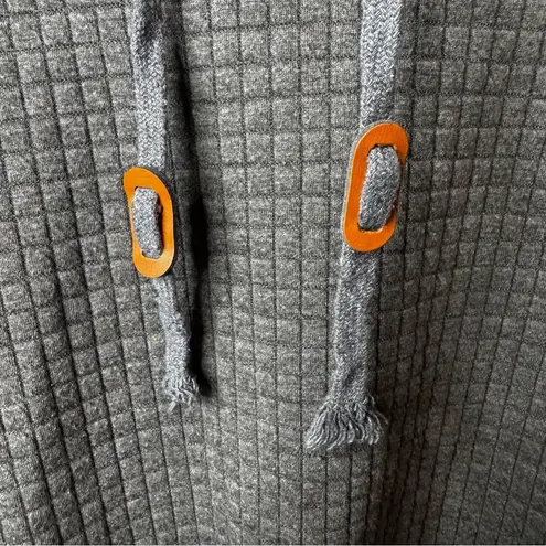 Vogue sport fashion hoodie size medium. Gray