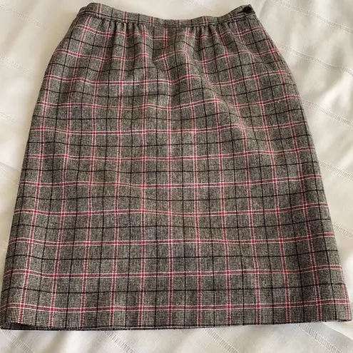 Pendleton  wool pencil skirt - vintage size 10.