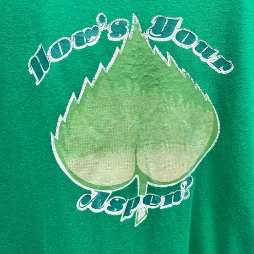 Vintage 1980s Green How's Your Aspen? Colorado USA Made T