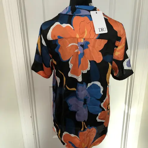 DR2 Womens Blouse M Multicolor Floral Collared Short Sleeve Button Up Top NWT Size M