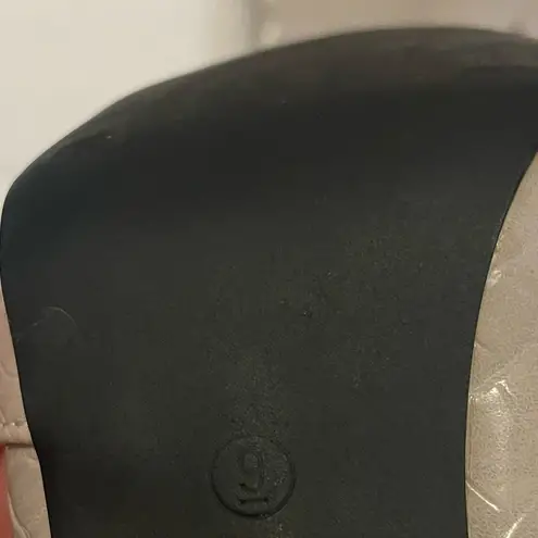 Marshalls Grey Crocodile-Embossed heeled Ankle Boots size 9! Like new