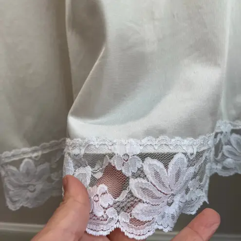 Vintage Lorraine Satin Romantic Cream Full Slip Night Gown Size Tall 36 White Size M