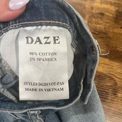 Daze Jeans Women 28 Blue High Rise distressed crop light wash cotton pant zip