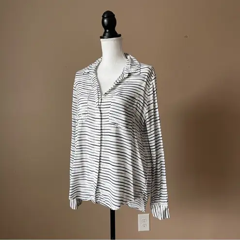 Velvet Heart  | Striped Split Hem Button Down Top Sz M