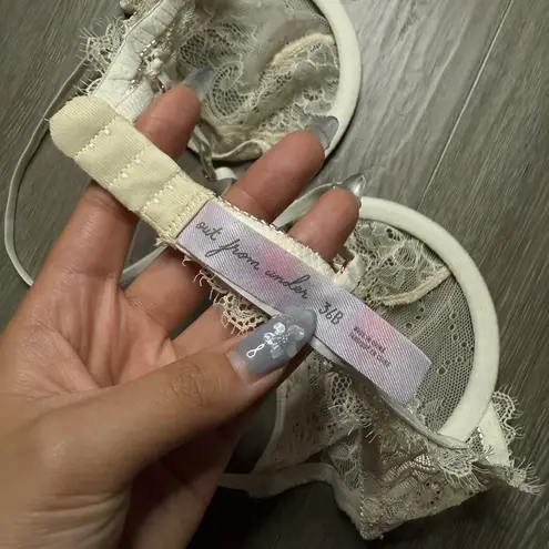 For Love & Lemons  Urban Outfitters Lace Underwire Bra - Cream