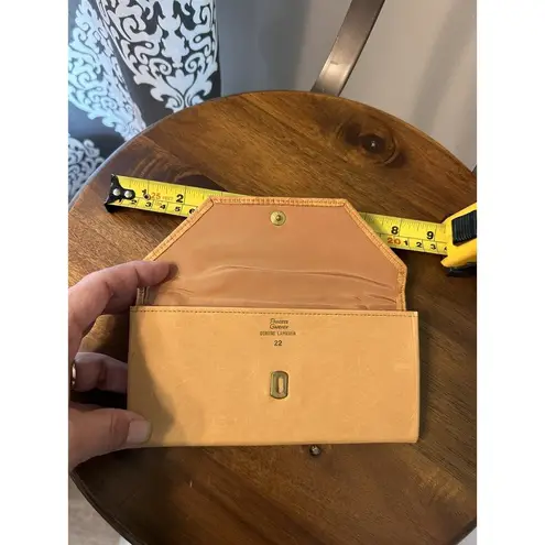 Vintage Princess Gardner Wallet Top Grain Lambskin Light Tan Very Good Condition