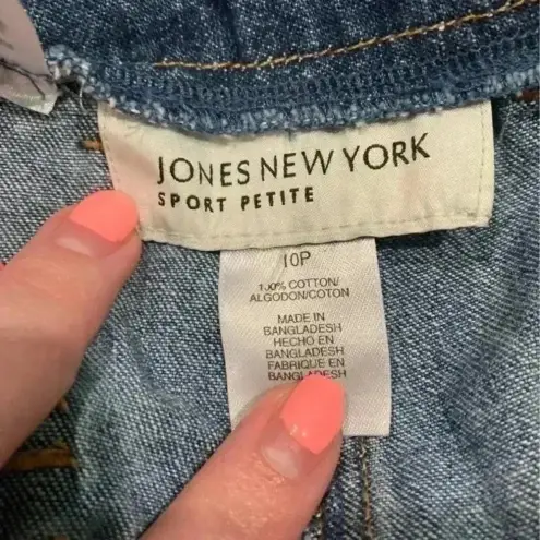 Jones New York  sport high rise jean shorts in size 10P