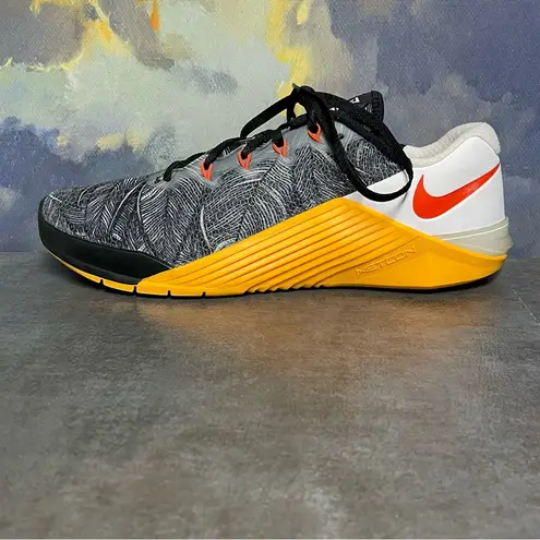Nike Metcon 5 Black Laser Orange Women's Training Shoes Size 9.5