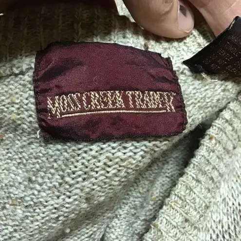 Vintage 80s wool argyle v neck sweater Size L