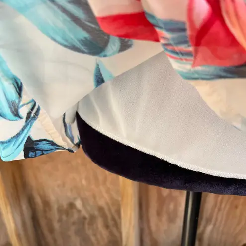 Francesca's Blue Rain Women's Colorful Floral Sleeveless Halter Top Size M. NEW Size M