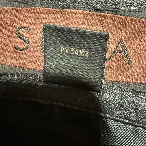 Siena Elegant Black Quilted Leather Jacket Vintage Size 16