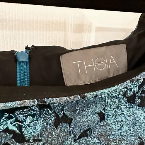 Theia Metallic Tissue Faille Off