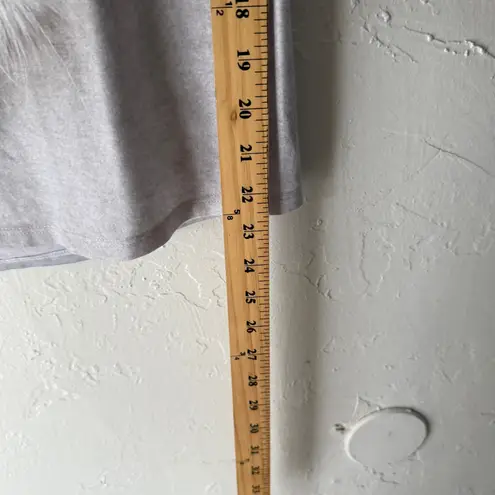 But Happy White Tiger Graphic Tee Size M V