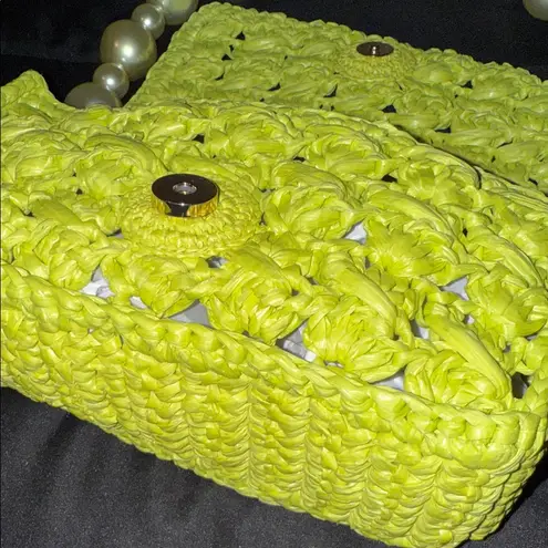 BTB Los Angeles Shiloh Green Woven Clutch/Shoulder Bag with Pearl Handle