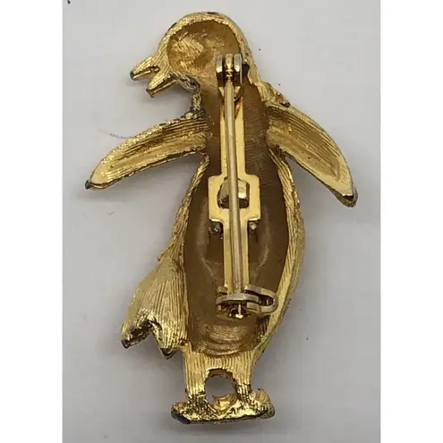 Rare Vintage Penguin with Red Crystal Eye Gold Colored Brooch Lapel Pin 2"