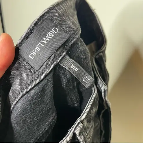 Driftwood  Meg Destroyed High Rise Cropped Jeans in Marble Black Raw hem 25