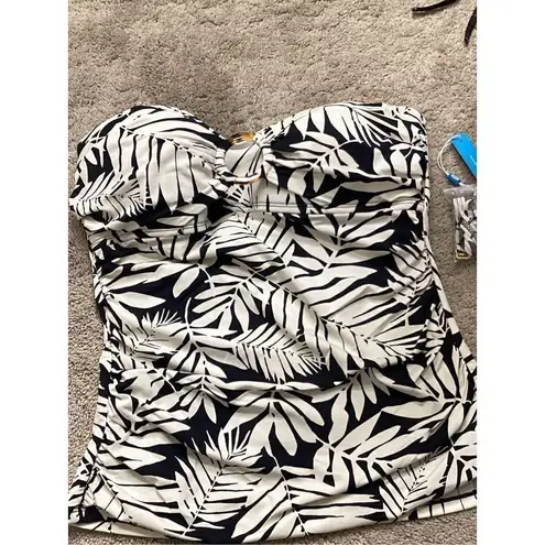 Bleu Rod Beattie New. fern tankini top. Size 8. Retails $91