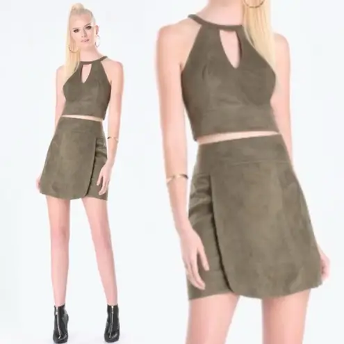 Bebe NWT  Vera Vegan Suede High Waisted Faux Wrap Mini Skirt Green Y2K Party 2