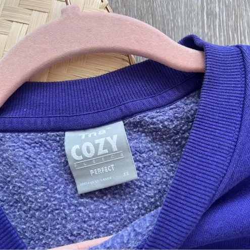 Aritzia  TNA cozy fleece perfect cropped sweatshirt‎ Crewneck purple