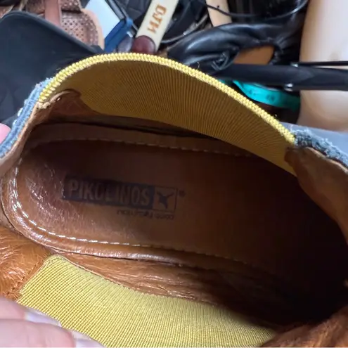 LIKE NEW PIKOLINOS Royal Pull on Chelsea Boots Sz 40 Gold