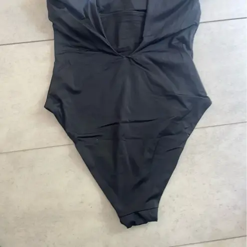 ANDIE NWT Swim Black Rockaway One Piece Medium Timeless Neutral Minimalist