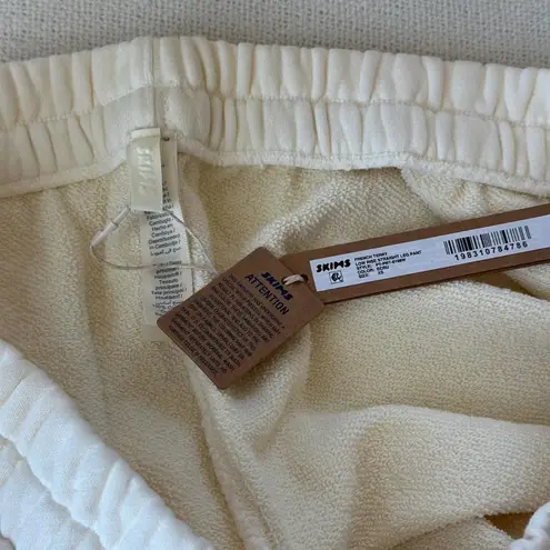 SKIMS French Terry Straight Leg Pant in Ecru, Size X-Small