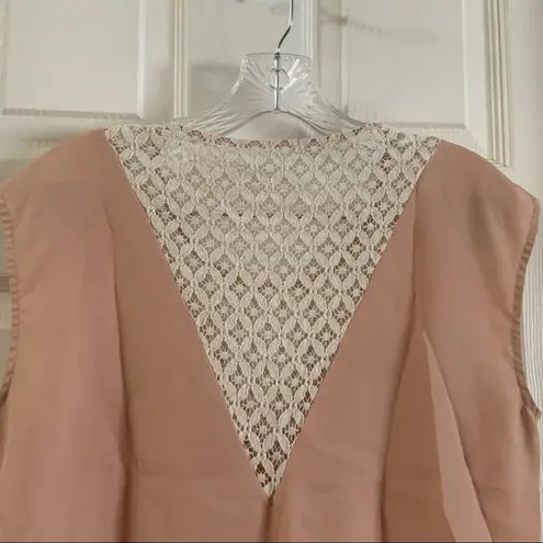 Maison Jules  Peach/Cream Lace Accent Blouse Medium