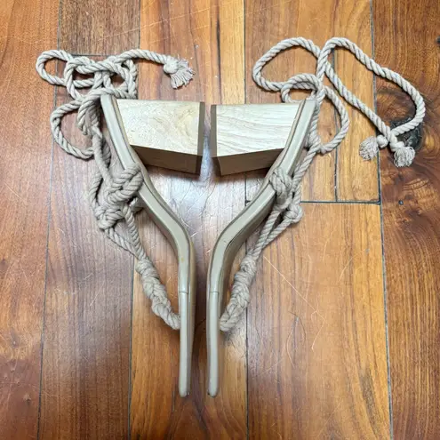 NWOT COVET Shoes Elsa Nude Heels Wood Block Heel Tie Up 8 Tan