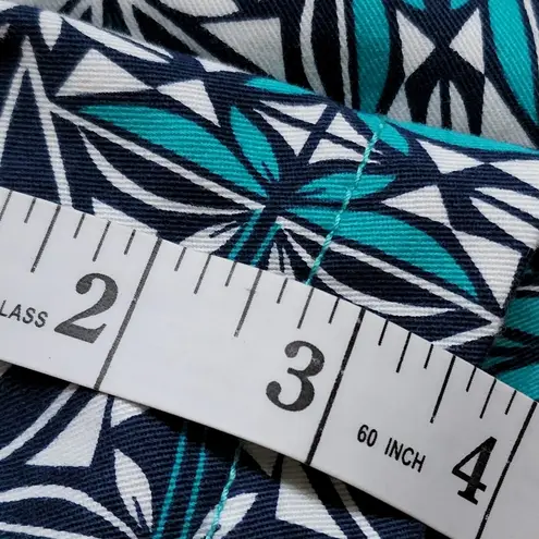 Stylus blue geo glat front chino shorts size 6