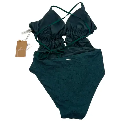 Berlook Dark Green Textured Plunge One