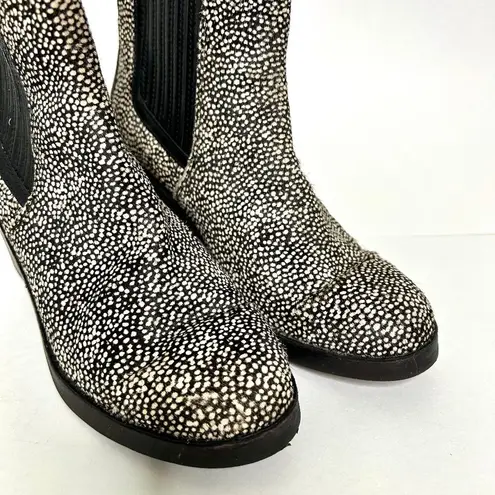 UGG  Camden Exotic Pony Hair Boots in Black Dotted Print Size 6.5