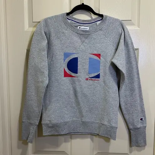 Champion Women’s  crew neck sweatshirt gray logo graphic size small