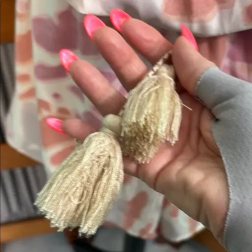 Gigo Pink and White Tie