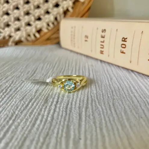 Boutique NWT Gold Sapphire Round Cut Ring “Raphaella” Light Blue Topaz Promise Engagement Jewelry