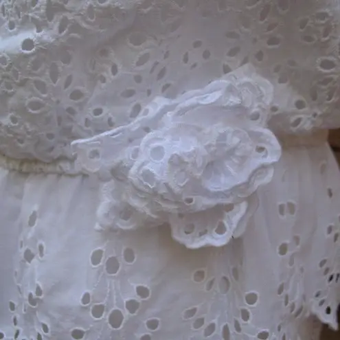 White Eyelet Lace Strapless Top Size M White Size M