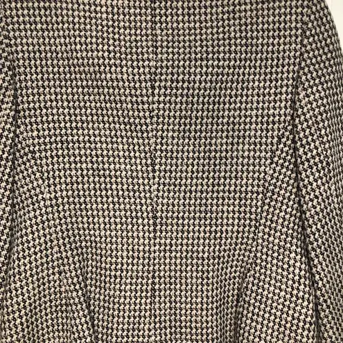Rena Rowan for sayville petite. Wool blend. Black pink white womens 8P petite